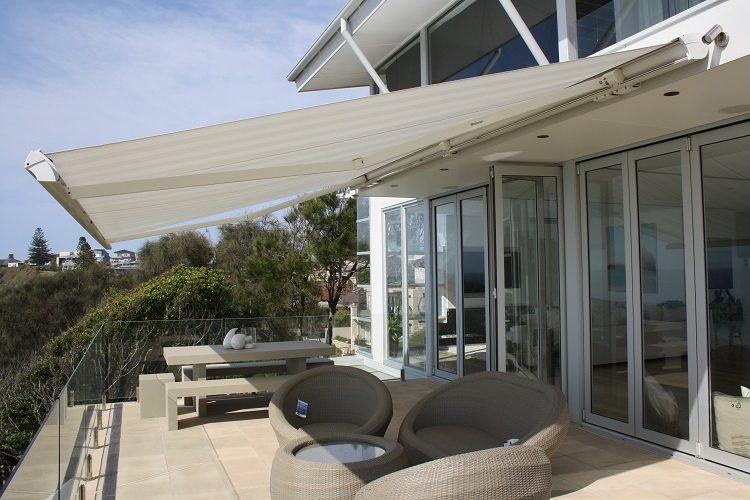 outdoor awning blinds Melbourne